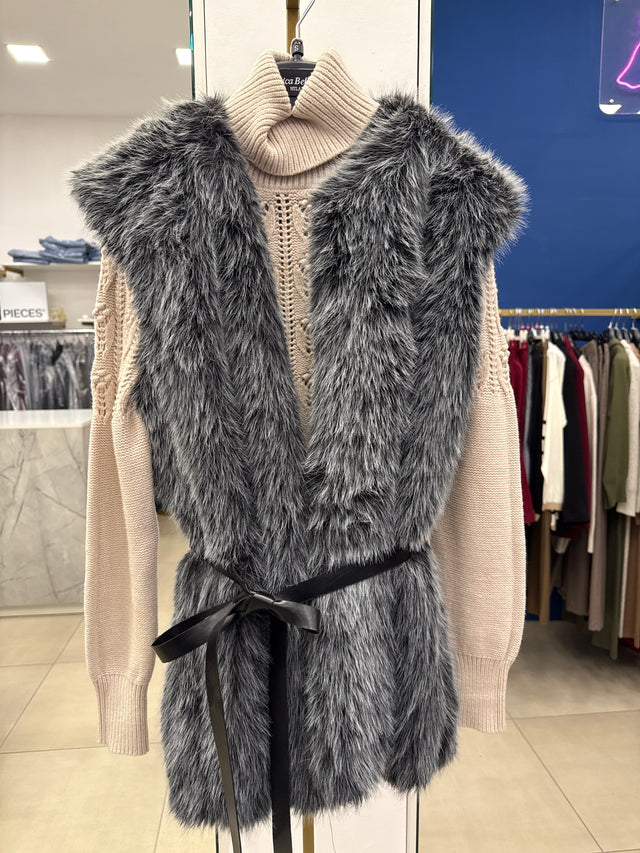 Pelliccia smanicata E.B.