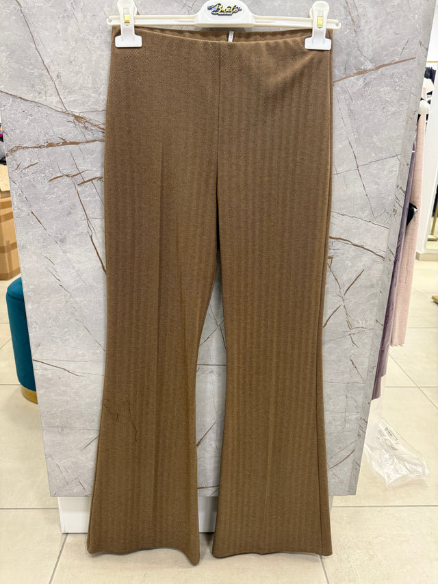 Pantaloni a zampa in punto Milano